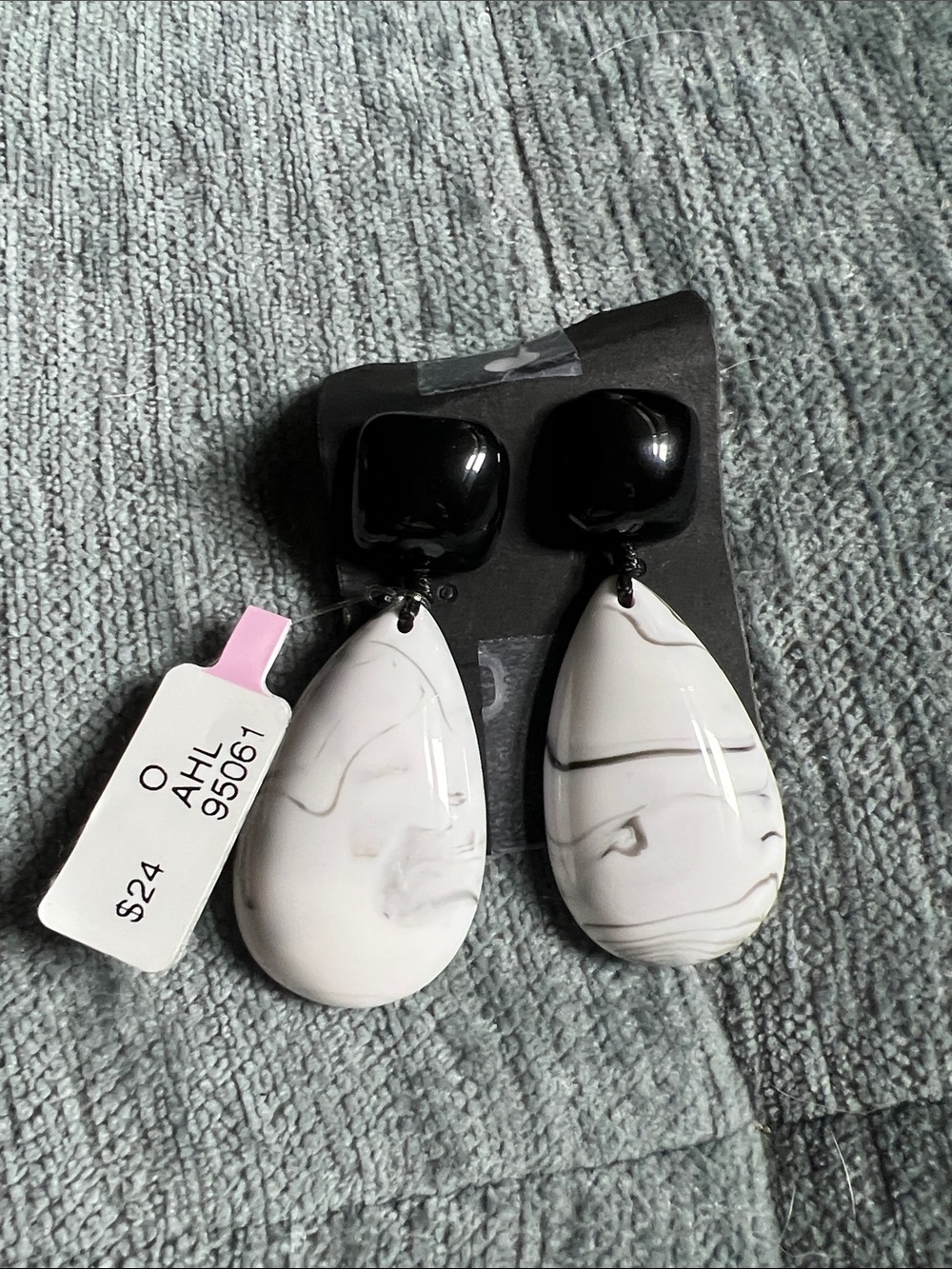 Nwt Black & White Marble Teardrop Dangle Earrings